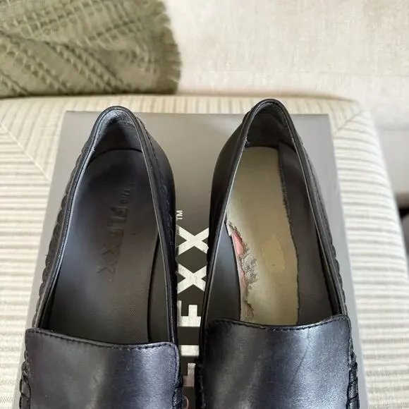 The Flexx Bowery Black Leather Loafer - Picture 4 of 11